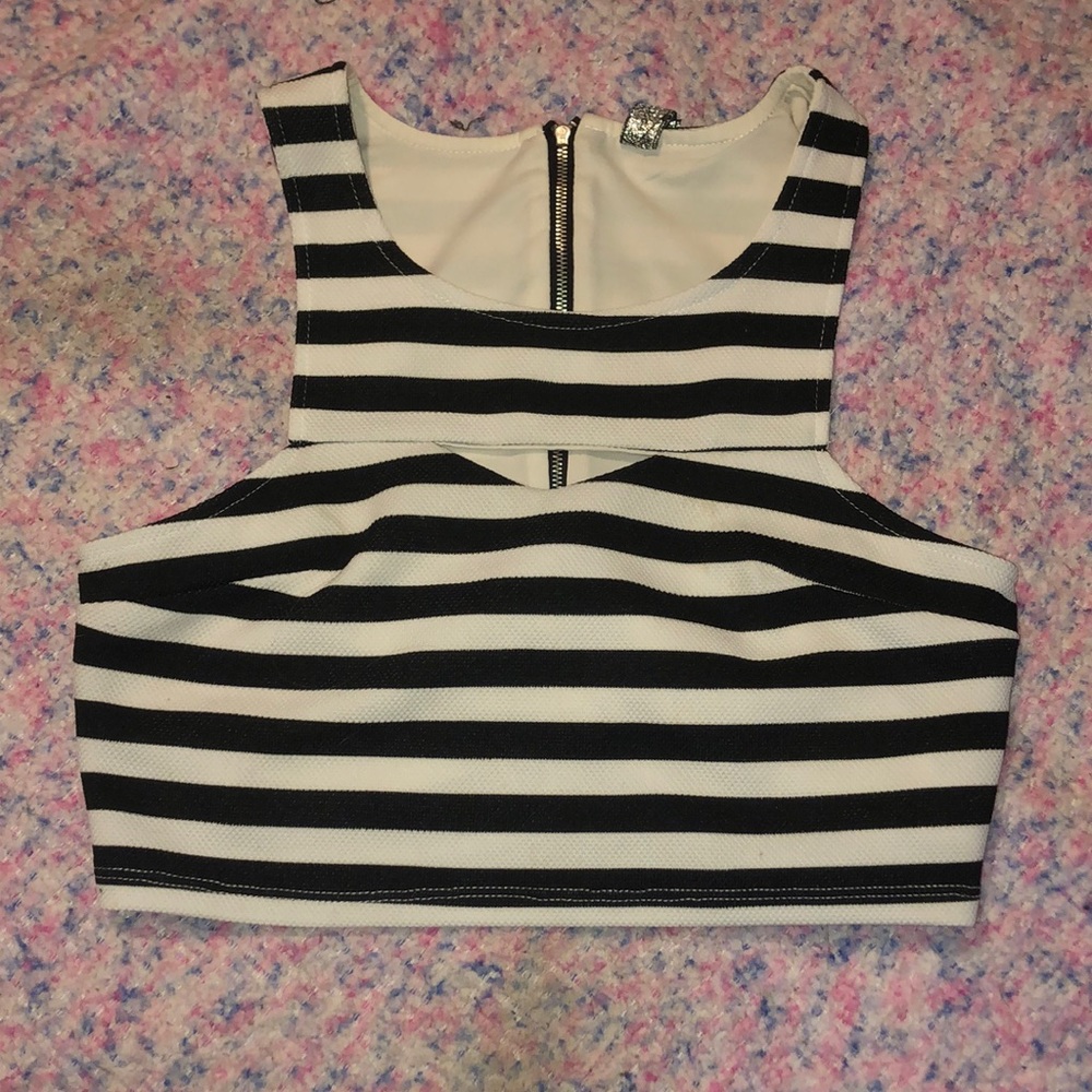 Striped crop top zipper back S-M small chest area